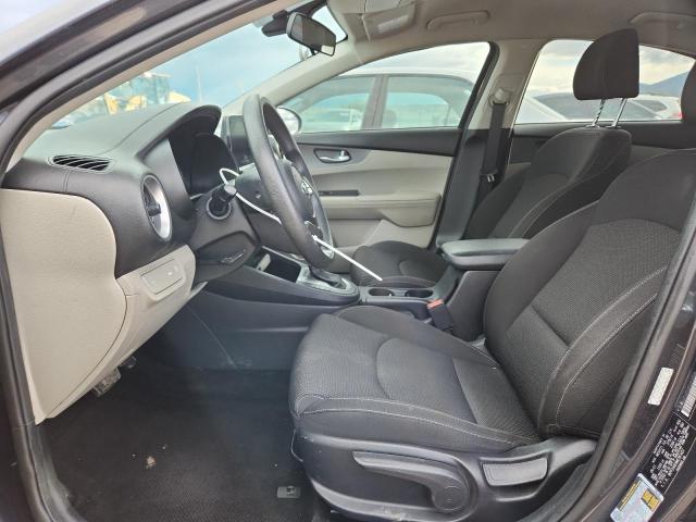 3KPF24AD9ME381437 - 2021 KIA FORTE FE GRAY photo 7