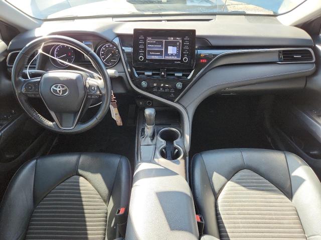 4T1G11AK9MU414972 - 2021 TOYOTA CAMRY SE SILVER photo 8