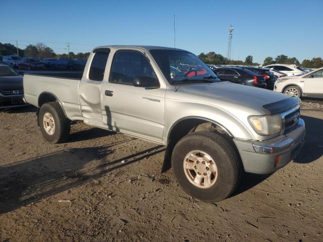 4TASM92N3YZ650373 - 2000 TOYOTA TACOMA XTRACAB PRERUNNER ვერცხლისფერი ფოტო 4