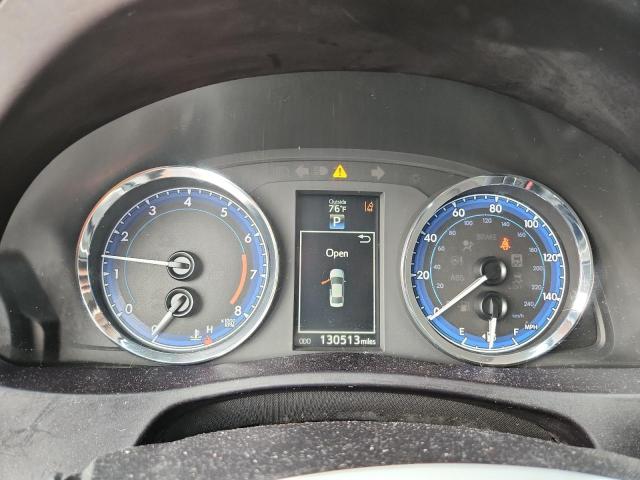 5YFBURHE2HP585683 - 2017 TOYOTA COROLLA L SILVER photo 9