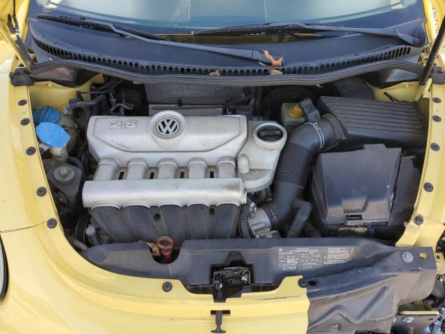 3VWPW3AG5AM000453 - 2010 VOLKSWAGEN NEW BEETLE YELLOW photo 11
