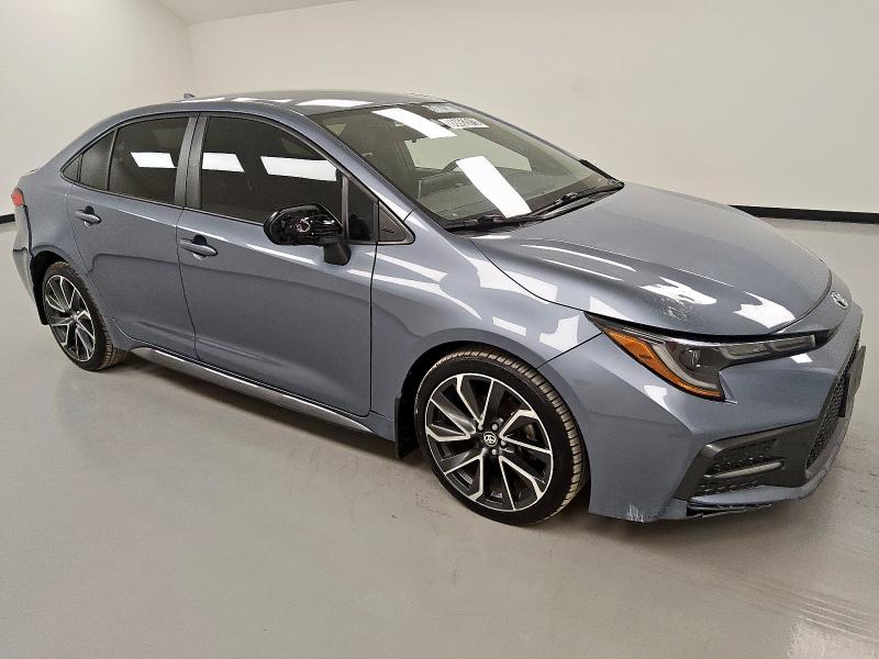 JTDS4MCE5MJ064322 - 2021 TOYOTA COROLLA SE Mavi foto 4