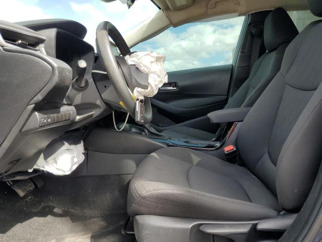 5YFEPMAE5MP268685 - 2021 TOYOTA COROLLA LE Көк фото 7