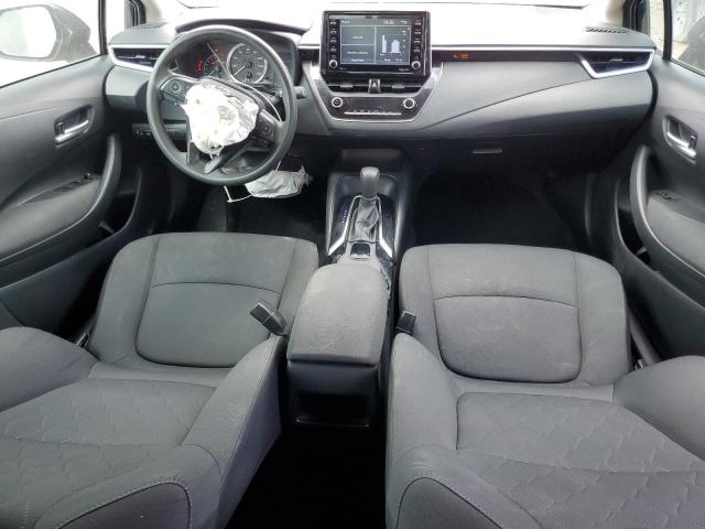 5YFEPMAE5MP268685 - 2021 TOYOTA COROLLA LE Көк фото 8