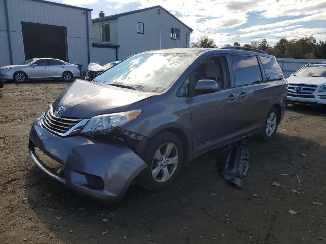 2013 TOYOTA SIENNA LE, 