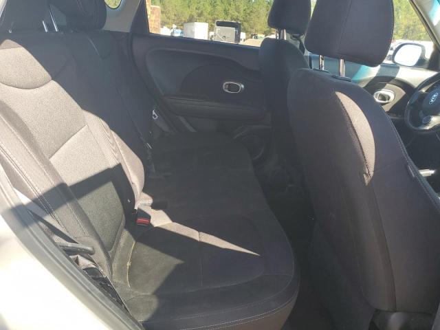 KNDJN2A28K7010819 - 2019 KIA SOUL ვერცხლისფერი ფოტო 10