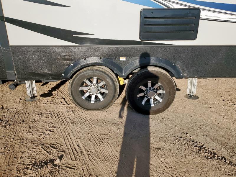 4YDF30020HE760248 - 2017 KEYSTONE AVALANCHE ორფეროვანი ფოტო 9