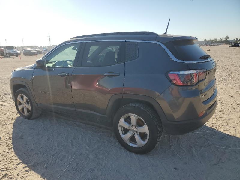 3C4NJDBB9JT283320 - 2018 JEEP COMPASS LATITUDE Boz foto 2