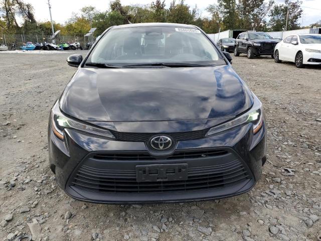 5YFB4MDE3RP099328 - 2024 TOYOTA COROLLA LE შავი ფოტო 5