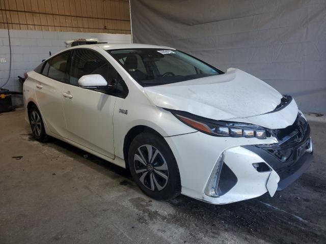 JTDKARFP9H3057385 - 2017 TOYOTA PRIUS PRIM თეთრი ფოტო 4