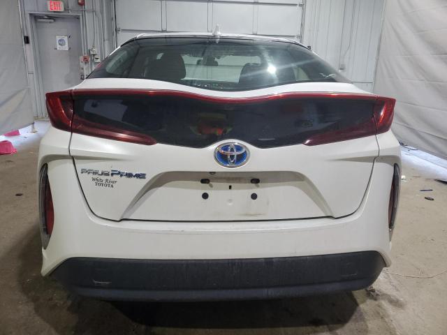 JTDKARFP9H3057385 - 2017 TOYOTA PRIUS PRIM თეთრი ფოტო 6