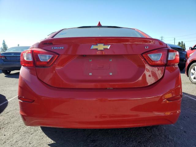 1G1BE5SMXJ7130621 - 2018 CHEVROLET CRUZE LT წითელი ფოტო 6