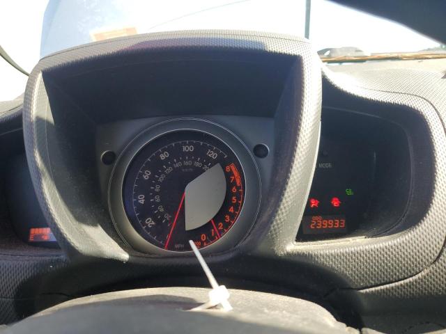 JTKKU4B43AJ057429 - 2010 TOYOTA SCION XD SILVER photo 9