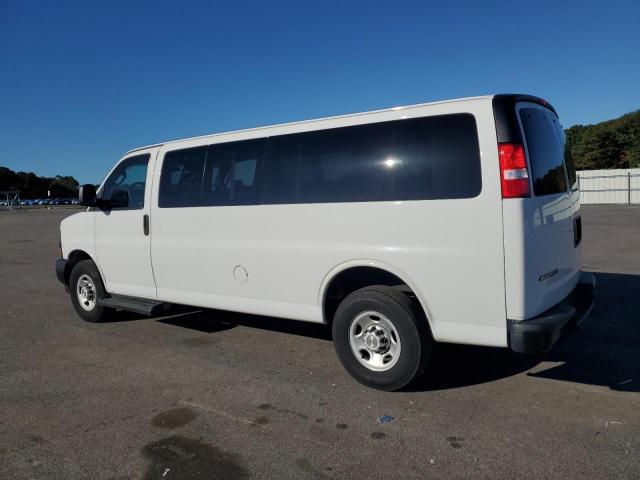 1GAZGNFP7P1260008 - 2023 CHEVROLET EXPRESS G3500 LS WHITE photo 2