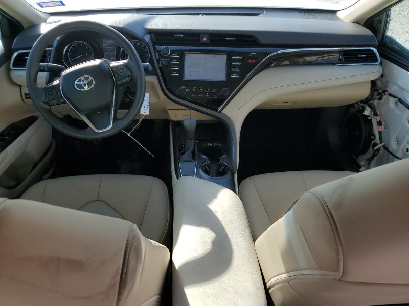 4T1B11HK0JU650714 - 2018 TOYOTA CAMRY L თეთრი ფოტო 8