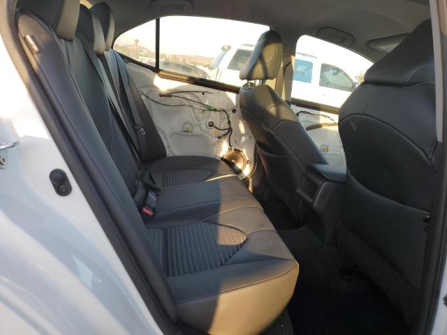 4T1T11AK3PU170223 - 2023 TOYOTA CAMRY SE NIGHT SHADE WHITE photo 10