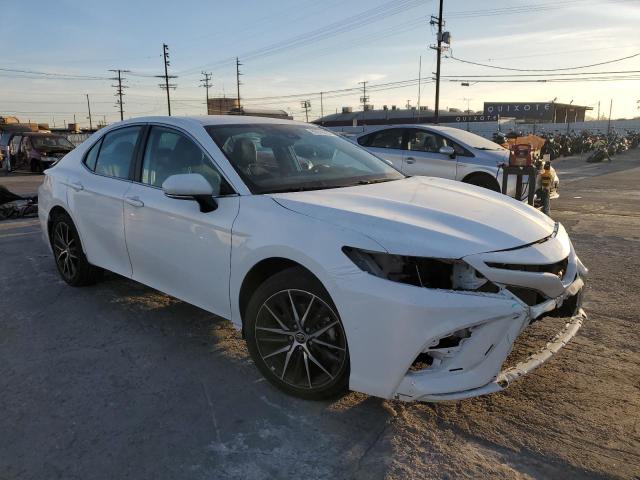 4T1T11AK3PU170223 - 2023 TOYOTA CAMRY SE NIGHT SHADE WHITE photo 4