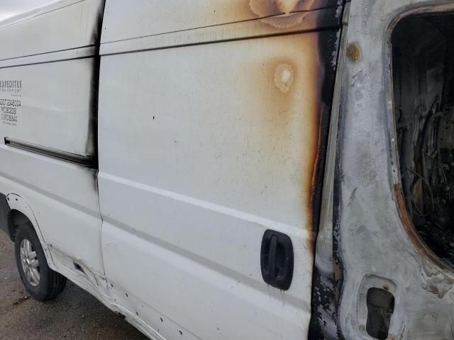 3C6TRVDG9JE131516 - 2018 RAM PROMASTER 2500 HIGH 白色 照片 11