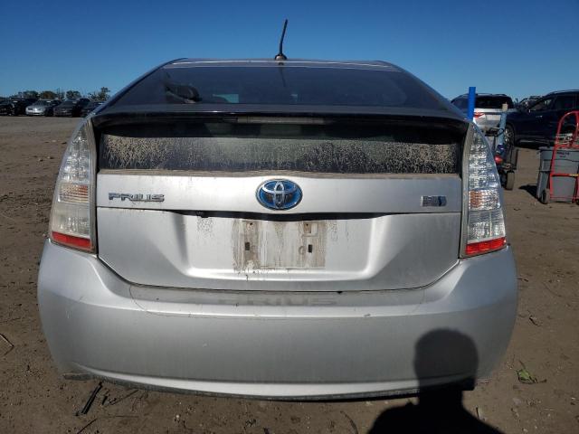 JTDKN3DU7B5318468 - 2011 TOYOTA PRIUS Silber Foto 6