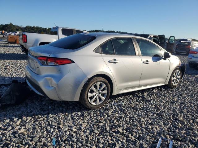 5YFEPMAE8MP153336 - 2021 TOYOTA COROLLA LE Srebrny zdjęcie 3