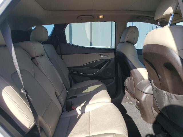 5XYZU3LB1HG422228 - 2017 HYUNDAI SANTA FE S WHITE photo 11