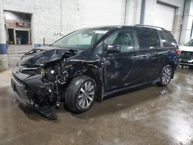 2018 TOYOTA SIENNA XLE, 