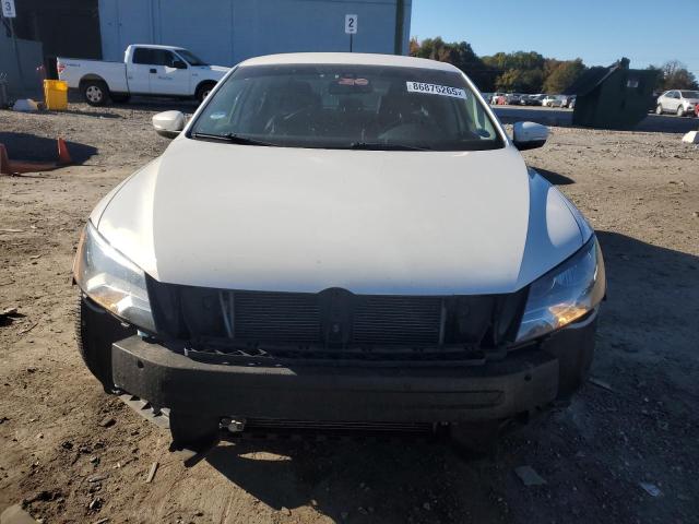 1VWAS7A31FC016177 - 2015 VOLKSWAGEN PASSAT S أبيض صورة 5