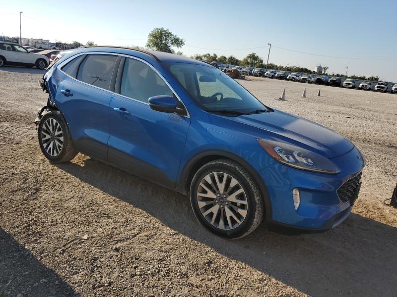 1FMCU0DZ6LUB02888 - 2020 FORD ESCAPE TITANIUM BLUE photo 4