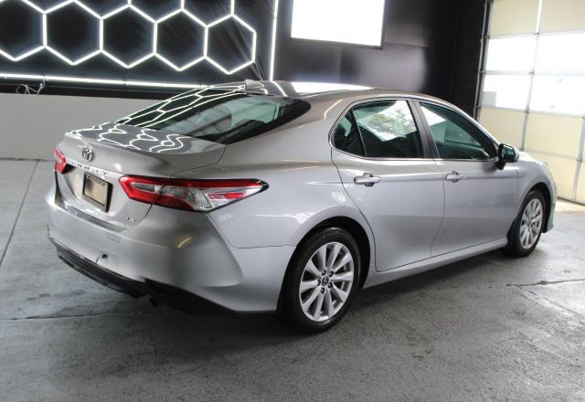 4T1B11HK8KU188985 - 2019 TOYOTA CAMRY L SILVER photo 3