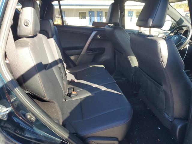 JTMJFREV0JJ228720 - 2018 TOYOTA RAV4 SE BLUE photo 10