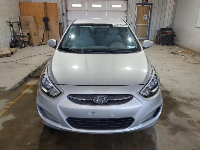 KMHCT4AE4HU307192 - 2017 HYUNDAI ACCENT SE 银色 照片 5