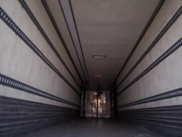 1UYVS2487DU630111 - 2013 UTILITY VS2RA 白色 照片 5