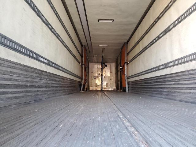 1UYVS2485DU630107 - 2013 UTILITY VS2RA 白色 照片 6