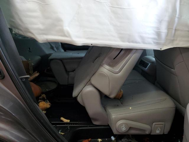 5TDKZRFH6JS538698 - 2018 TOYOTA HIGHLANDER SE Szary zdjęcie 11