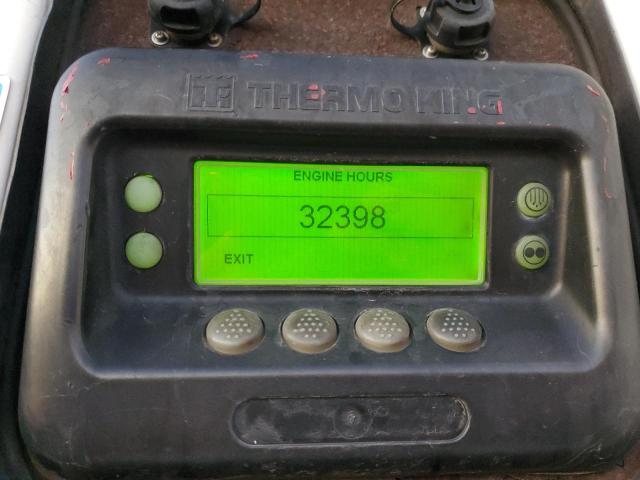 1UYVS2538DU510501 - 2013 UTILITY VS2RA 白色 照片 8