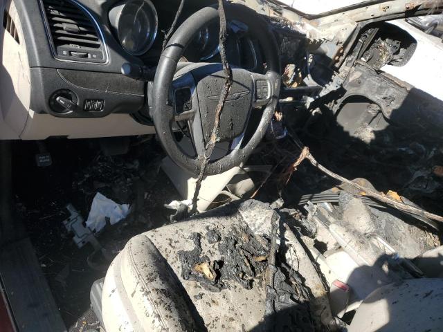 2C4RC1CG2DR534237 - 2013 CHRYSLER TOWN & COU TOURING L RED photo 8