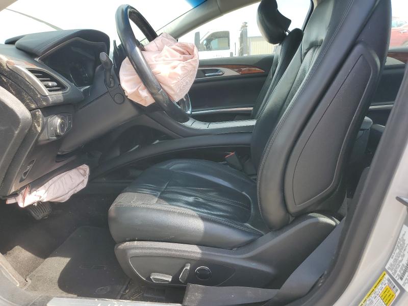 3LN6L2G92FR616109 - 2015 LINCOLN MKZ SILVER photo 7