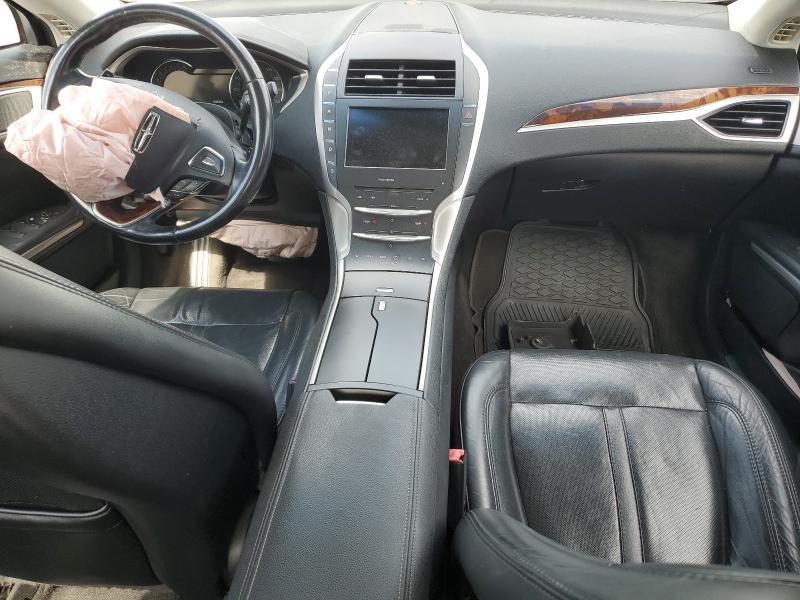 3LN6L2G92FR616109 - 2015 LINCOLN MKZ SILVER photo 8