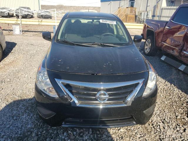 3N1CN7AP1JL888588 - 2018 NISSAN VERSA S 黑色 照片 5