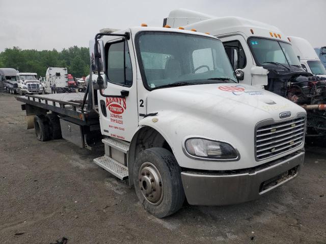 2004 FREIGHTLINER M2 106 MEDIUM DUTY, 