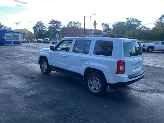 1C4NJPBA0FD419274 - 2015 JEEP PATRIOT SPORT თეთრი ფოტო 3