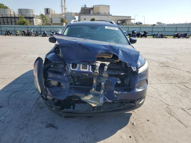 1C4PJLCB3GW217852 - 2016 JEEP CHEROKEE LATITUDE BLUE photo 5