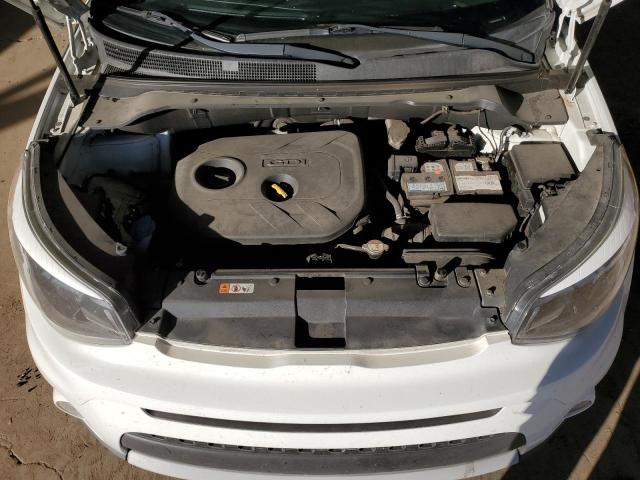 KNDJP3A52K7017274 - 2019 KIA SOUL + WHITE photo 11