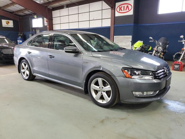1VWAT7A3XFC105467 - 2015 VOLKSWAGEN PASSAT S GRAY photo 4