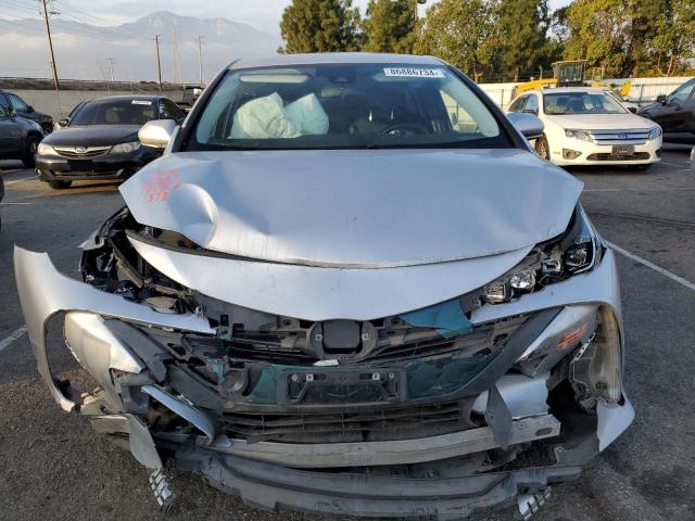 JTDKARFP4H3031373 - 2017 TOYOTA PRIUS PRIM SILVER photo 5