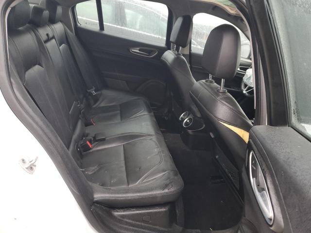 ZARFAEDN6H7540276 - 2017 ALFA ROMEO GIULIA Q4 თეთრი ფოტო 10