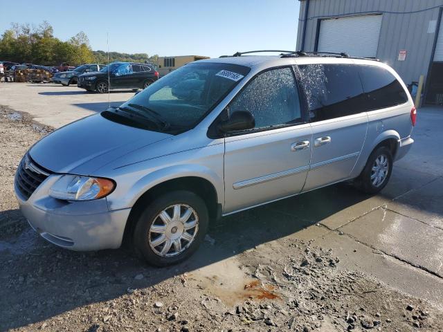2005 CHRYSLER TOWN & COU TOURING, 