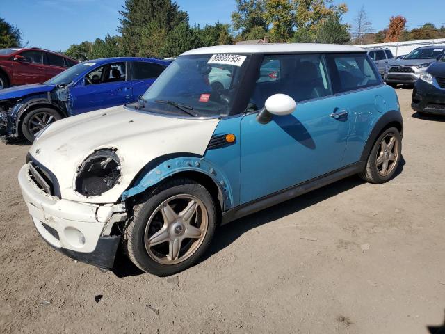 2009 MINI COOPER, 