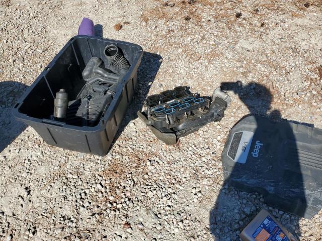 1C4HJWDG2GL121454 - 2016 JEEP WRANGLER U SPORT Белый фото 12