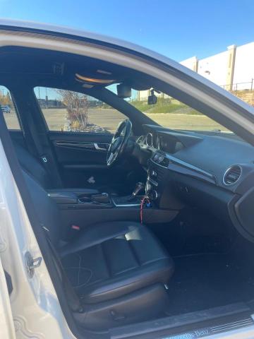 WDDGF8AB4EA900970 - 2014 MERCEDES-BENZ C 300 4MATIC WHITE photo 5